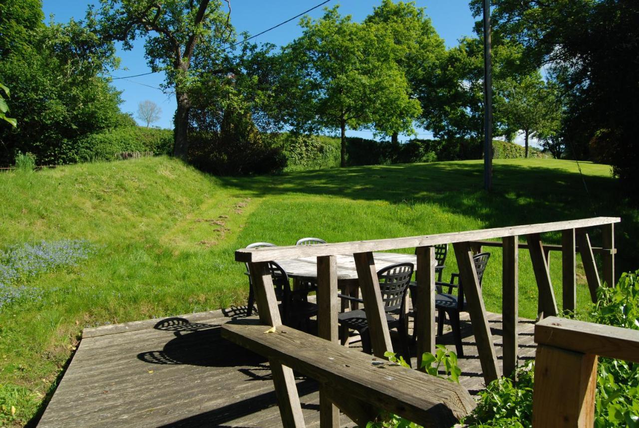 Glanhenwye Courtyard Cottages Glasbury Exterior foto