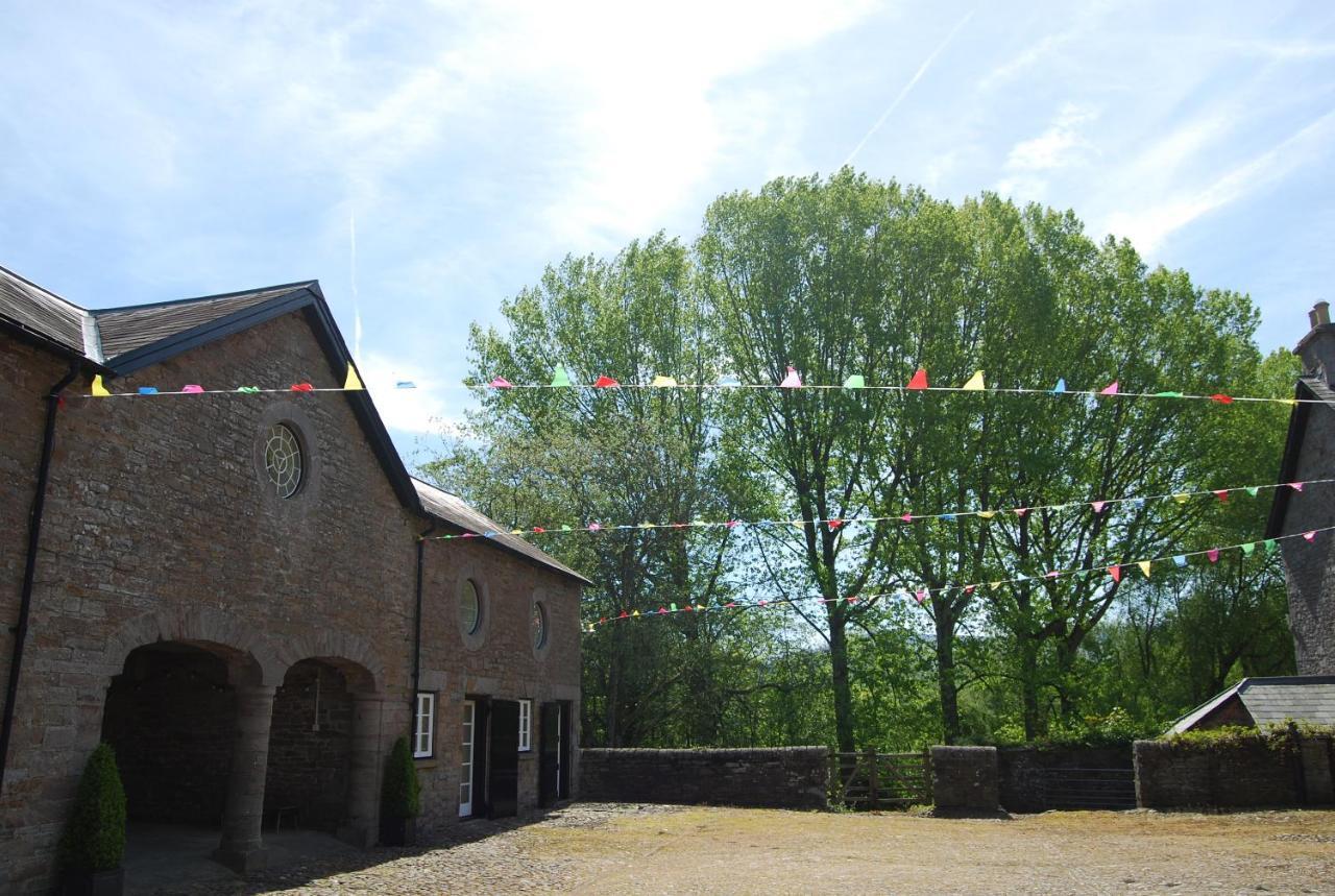 Glanhenwye Courtyard Cottages Glasbury Exterior foto
